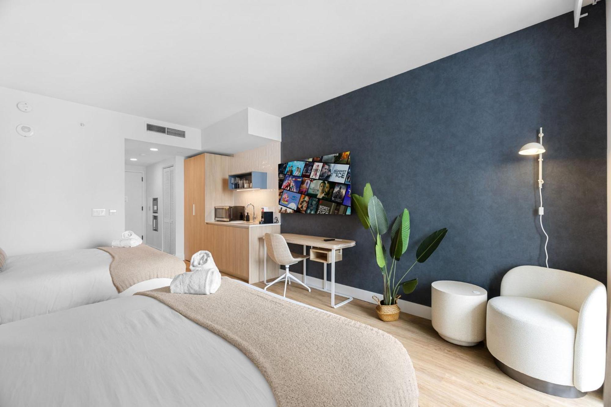 Free Parking! Stylish W Views Appartement
